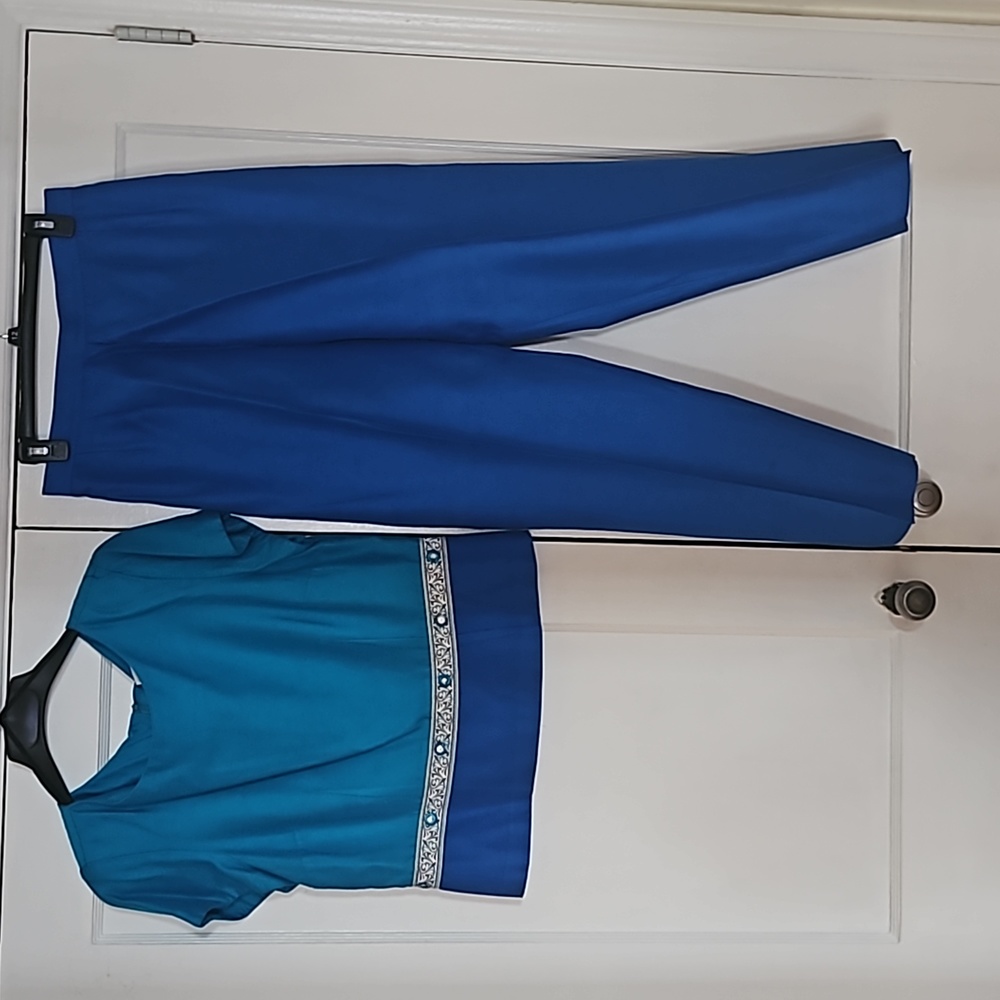 Jessica Howard 2 piece set